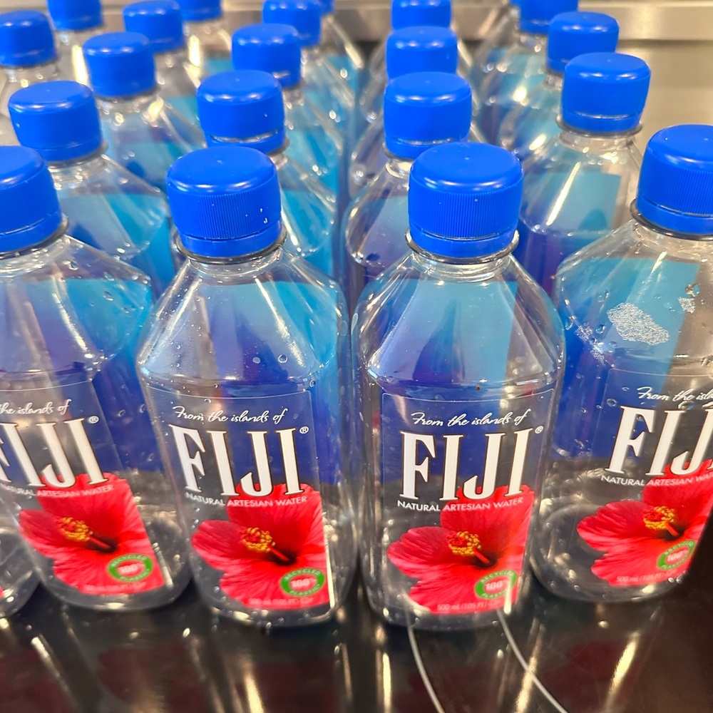 EMPTY FIJI Natural Artesian Water- 500mL (16.9 Fl oz) (24 Bottles) For Reuse